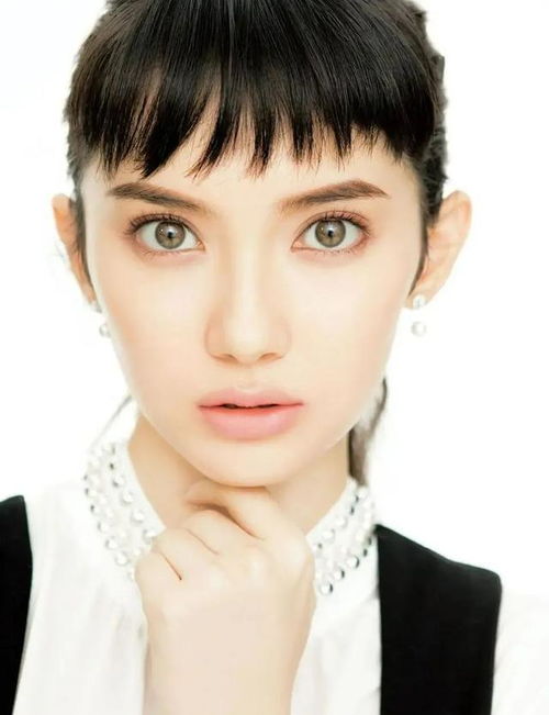 混血?dú)赓|(zhì)市川紗椰 皮膚白皙,身材高挑,一見傾心