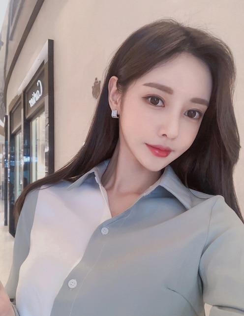 美圖圖鑒孫允珠 混搭亮片絲光柔紗灰白職業裙